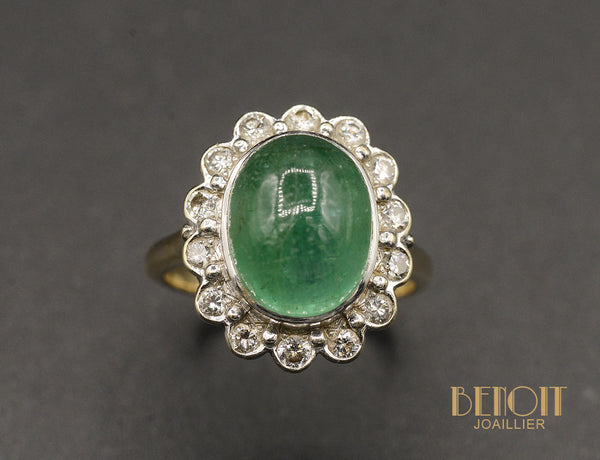 Bague Pompadour Emeraude Cabochon et Diamants – Benoit Joaillier