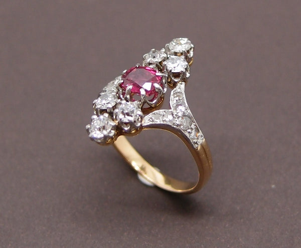 bague 1900 rubis et diamants