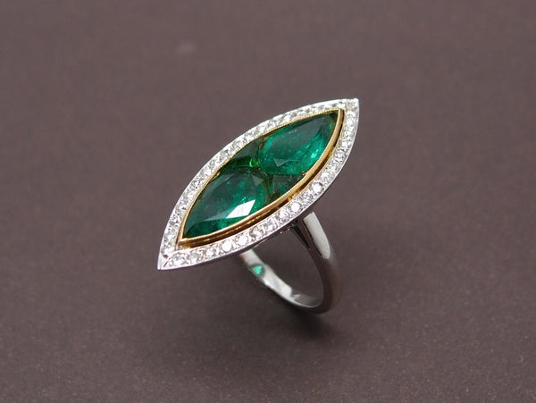 Bague Marquise Emeraudes et diamants – Benoit Joaillier