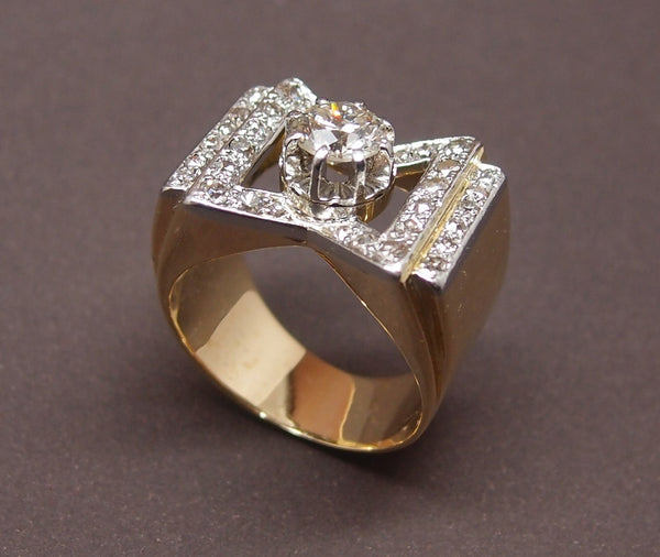 Bague Tank vers 1940 or 18 cts et platine avec diamant pricipal de