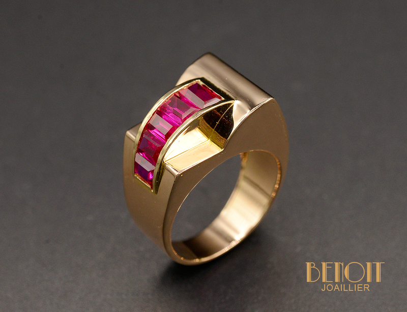 Bague Tank Or Rose et Rubis Verneuil