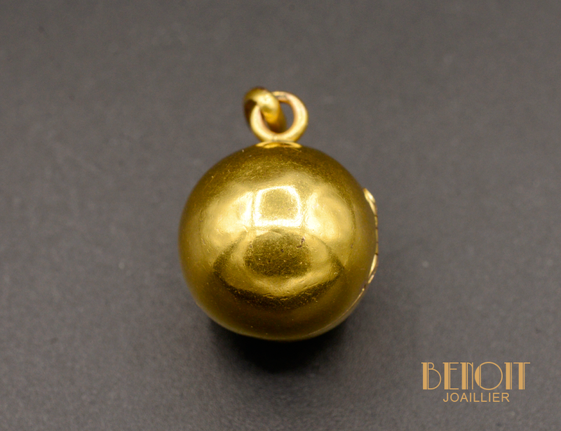 Pendentif Boule Ouvrant Or Jaune
