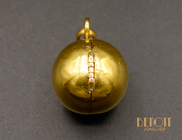 Pendentif Boule En Or Jaune Avec Diamants - Bijou Occasion, Style Classique Et Brillant
