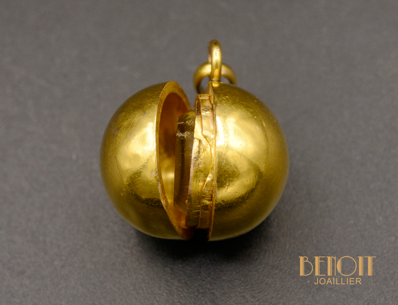 Pendentif Boule Ouvrant Or Jaune