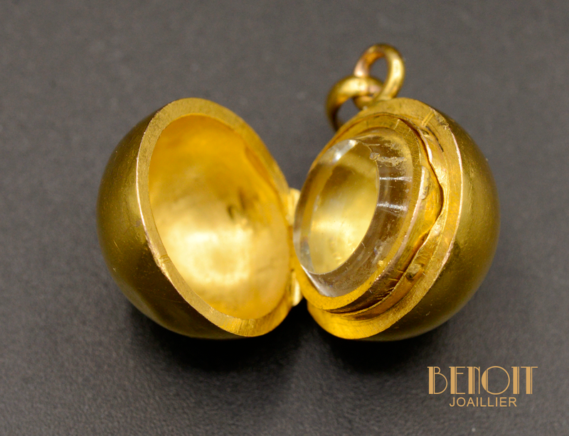 Pendentif Boule Ouvrant Or Jaune