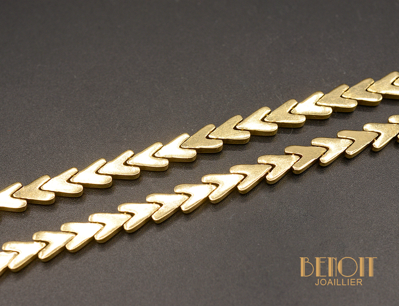 Collier Maille V en Or Jaune