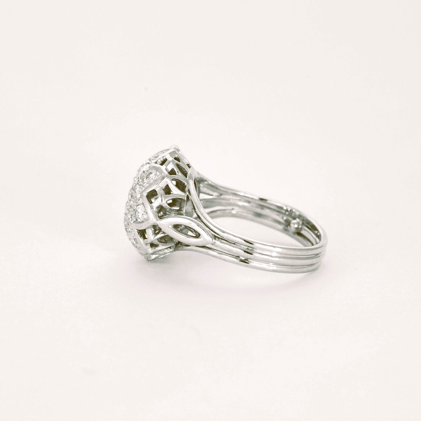 Bague En Platine Sertie Diamants Style Marguerite - 0,50 Carat - Taille 55 - 6,09 G - Occasion