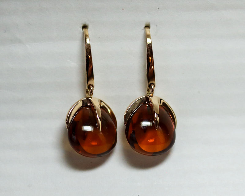Paire de Boucles d'Oreilles signées "Pomellato" Or rose et Quartz de Madère