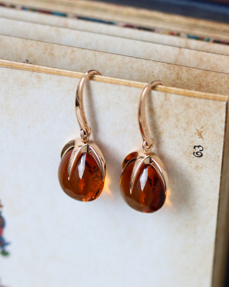 Paire de Boucles d'Oreilles signées "Pomellato" Or rose et Quartz de Madère