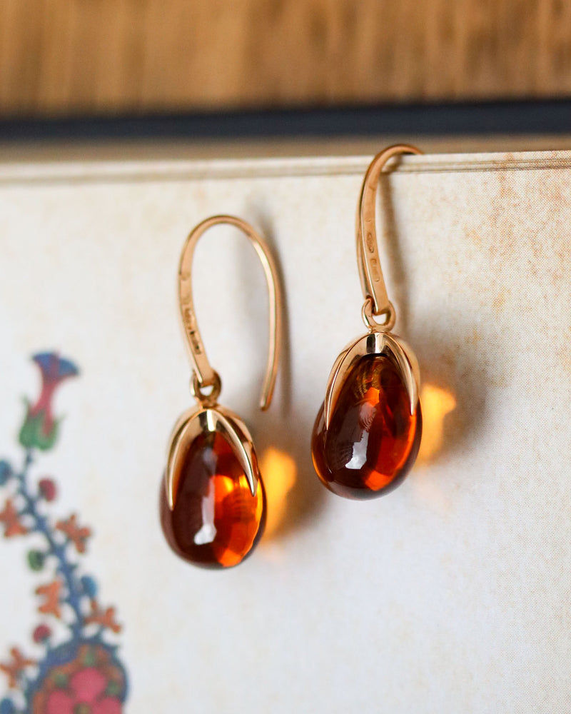 Paire de Boucles d'Oreilles signées "Pomellato" Or rose et Quartz de Madère