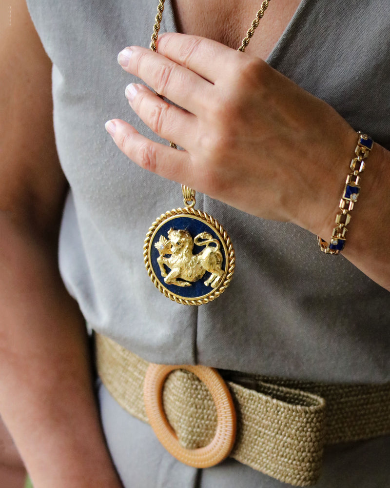 Médaille signe Zodiaque Taureau signé Van Cleef & Arpels