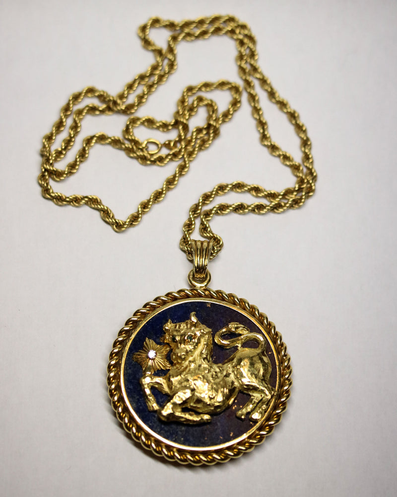 Médaille signe Zodiaque Taureau signé Van Cleef & Arpels