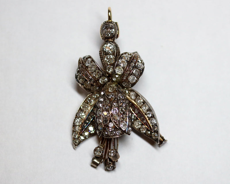 Pendentif et Boche Fleur Fuchsia Or rose Argent Diamants