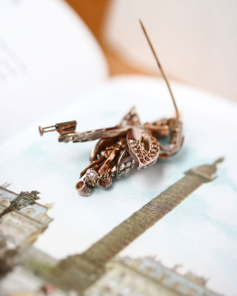 Pendentif et Boche Fleur Fuchsia Or rose Argent Diamants