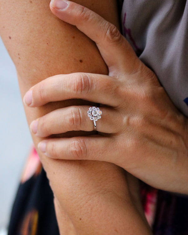 Bague Marguerite Or blanc et Diamants