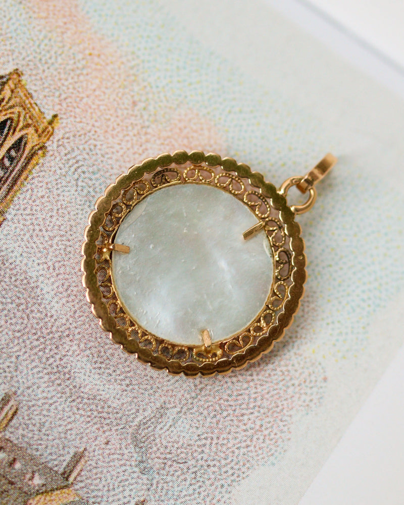 Médaille Ancienne Or Rose et Nacre