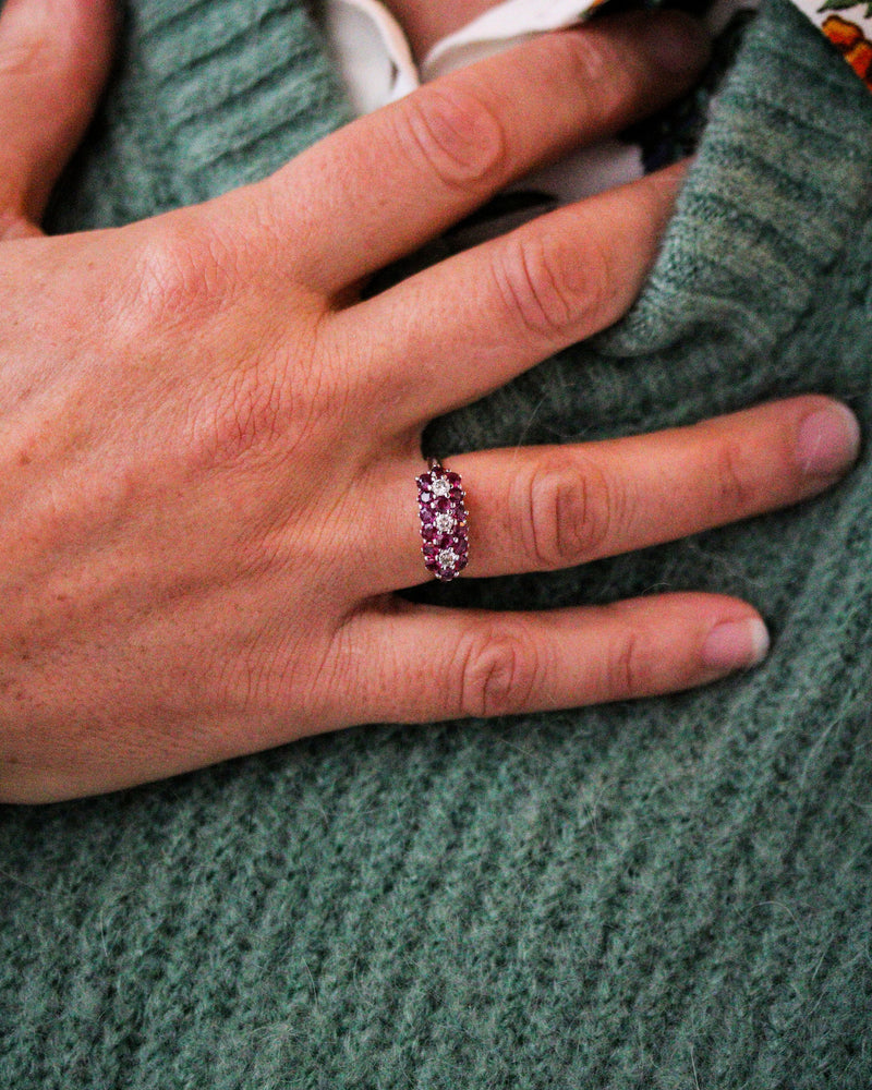 Bague 1950 Jarretière Diamants et Rubis