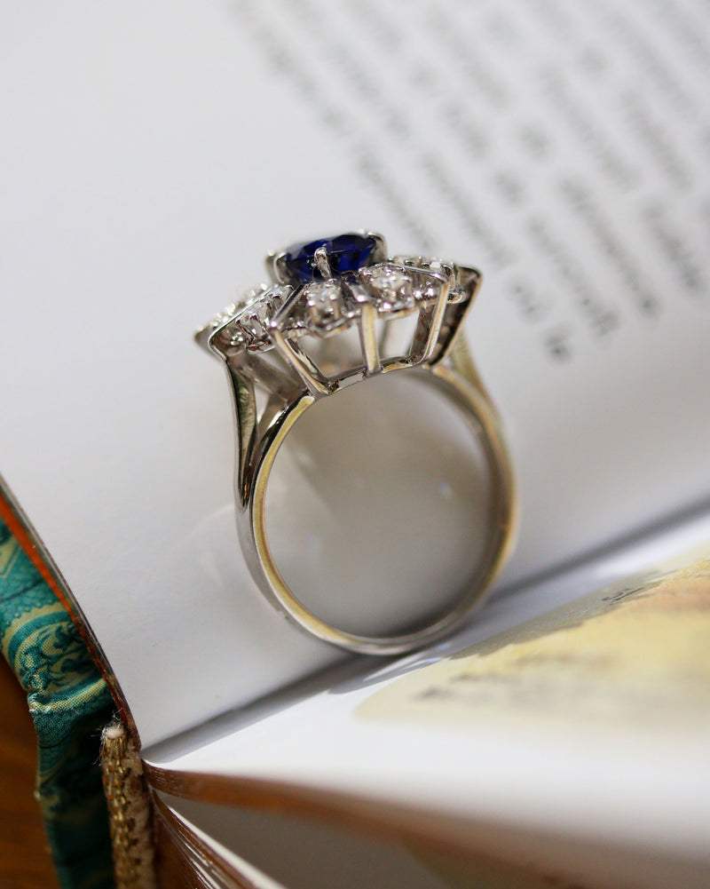 Bague Pompadour Or et platine, Saphir et Diamants