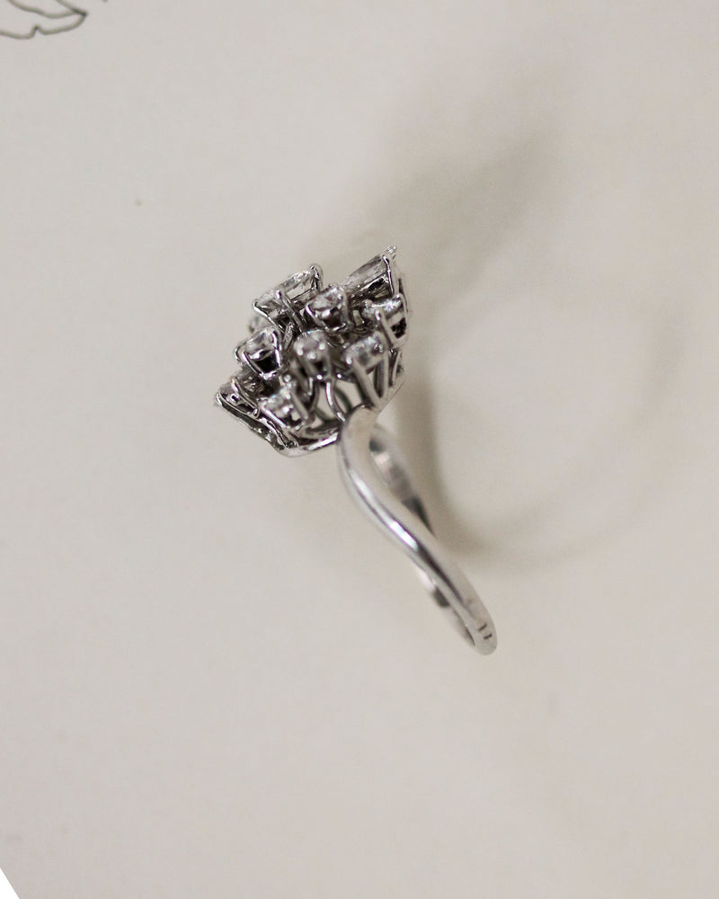 Bague Marguerite cocktail Or blanc Platine Diamants