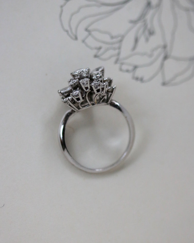 Bague Marguerite cocktail Or blanc Platine Diamants