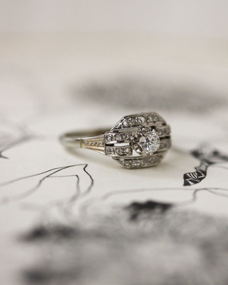 Bague Art Déco Or blanc Platine Diamant