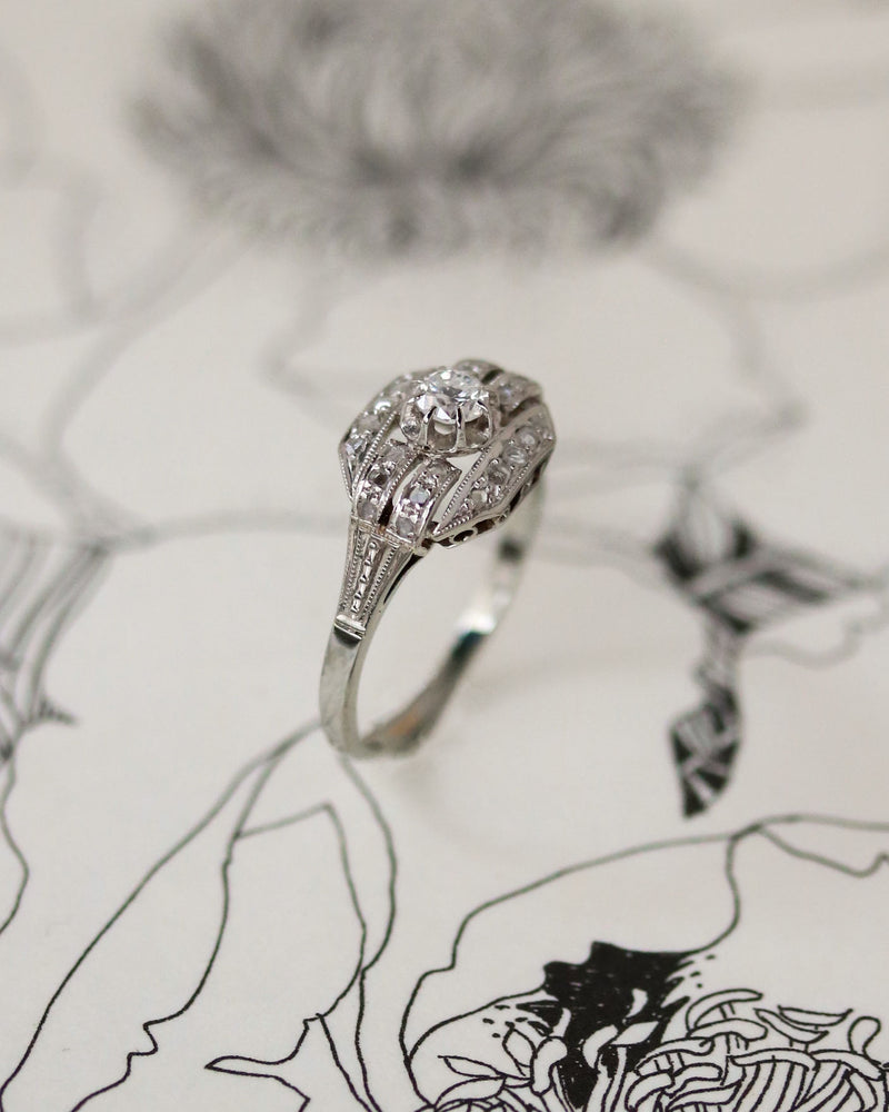 Bague Art Déco Or blanc Platine Diamant