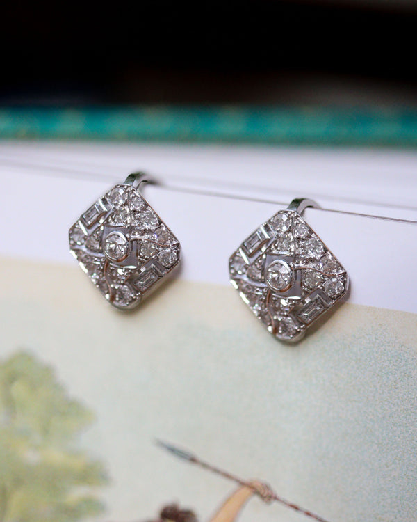 Paire de Boucles d'oreilles Art Déco Or et Diamants