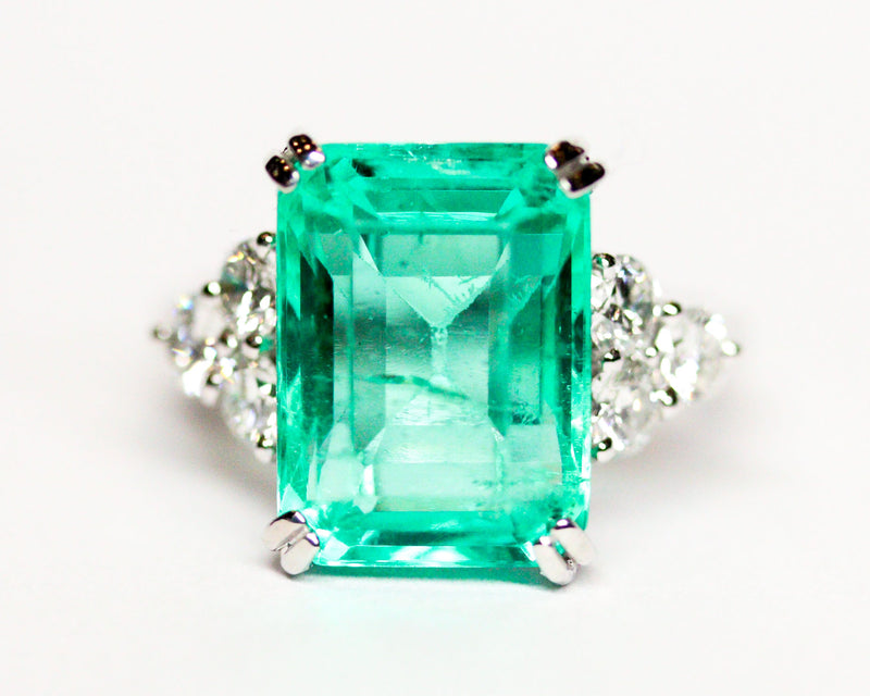 Bague Or Blanc Platine Emeraude de Colombie et Diamants