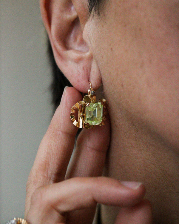 Paire de boucles d'Oreilles 1940 Or Rose et Fluorite