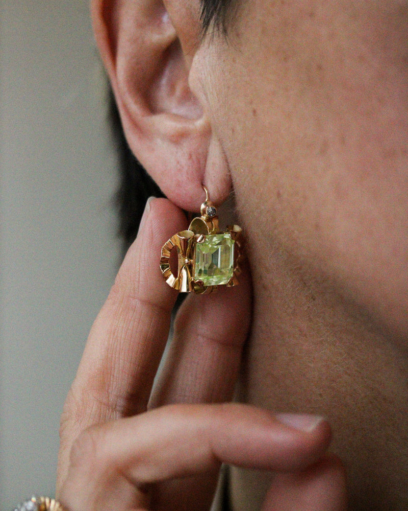 Paire de boucles d'Oreilles 1940 Or Rose et Fluorite