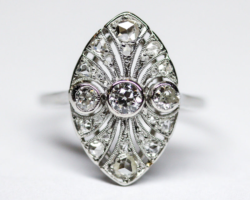Bague Art Déco Marquise Platine Diamants