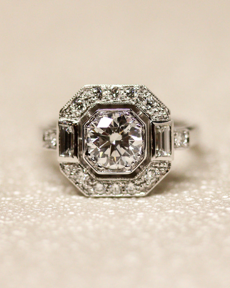 Bague Création Benoît Joaillier "Carré Pans Coupés" Diamant 1ct Certifié