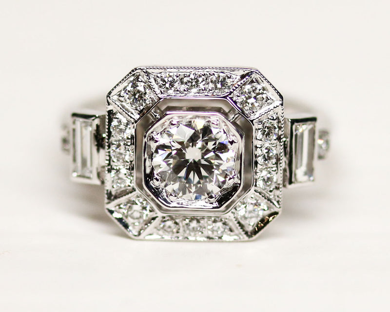 Bague Création Benoit Joaillier "Carrée Pans Coupés Baguettes" Diamant 0.55 ct taille brillant