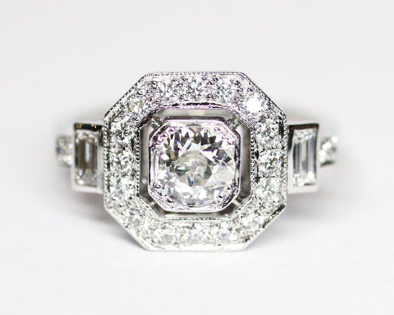 Bague Création Benoît Joaillier "Carré Pans Coupés" Diamant Taille Ancienne