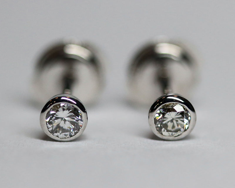 Paire de Boucles d'Oreilles Puces Création Benoit Joaillier