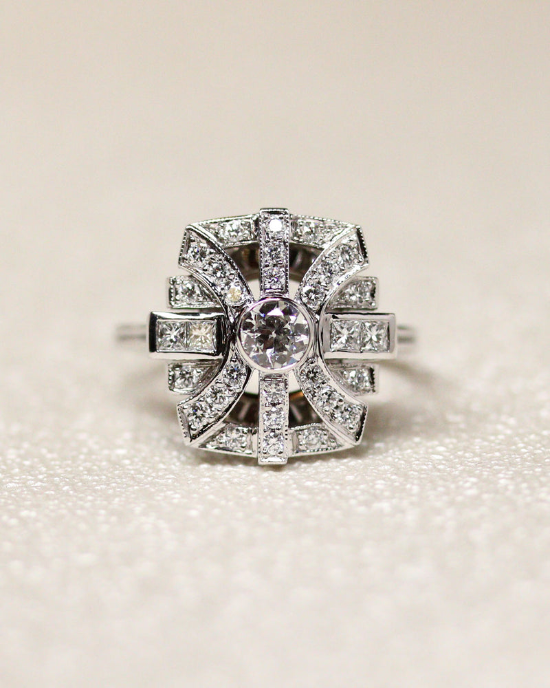 Bague Création Benoît Joaillier "Rectangle Ajouré" Diamants