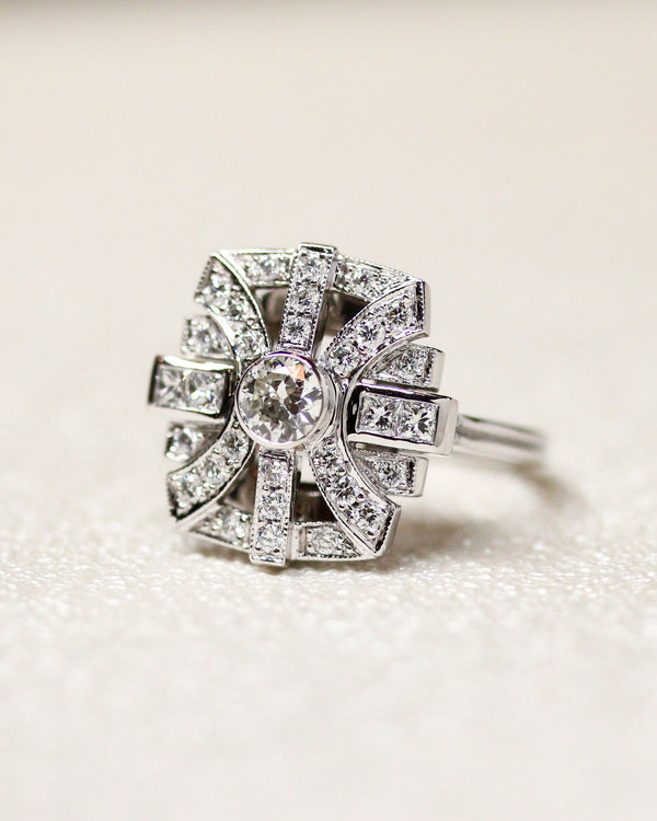 Bague Création Benoît Joaillier "Rectangle Ajouré" Diamants