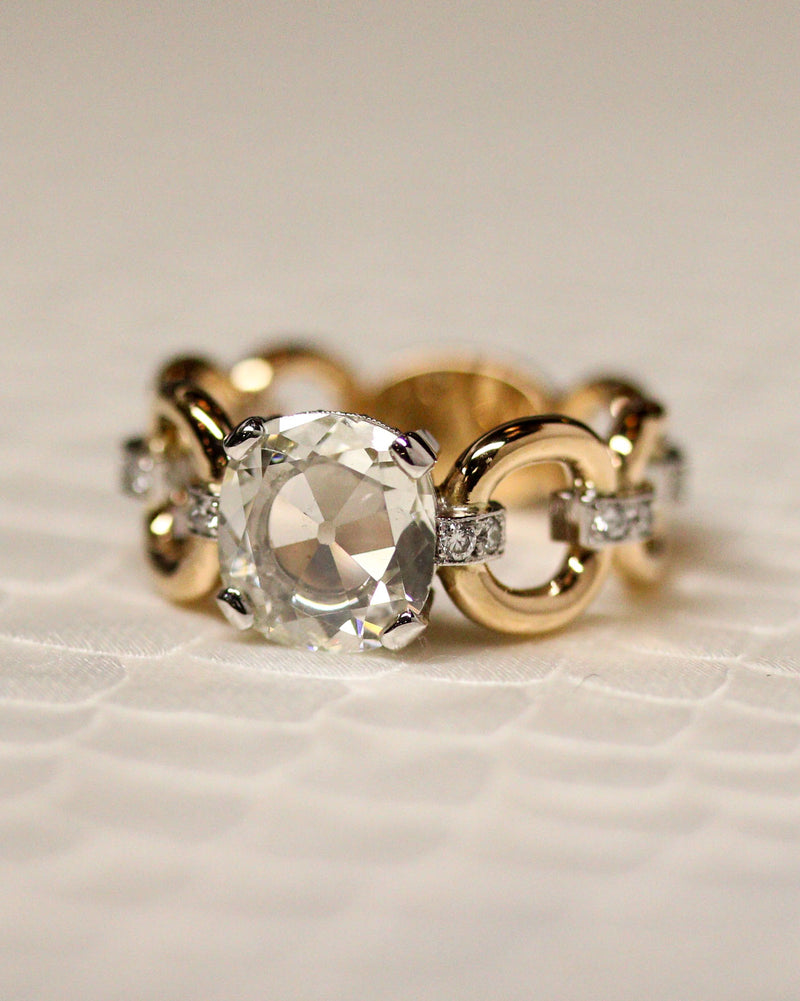 Bague Création Benoît Joaillier Solitaire "Mailles et Godrons" Diamants