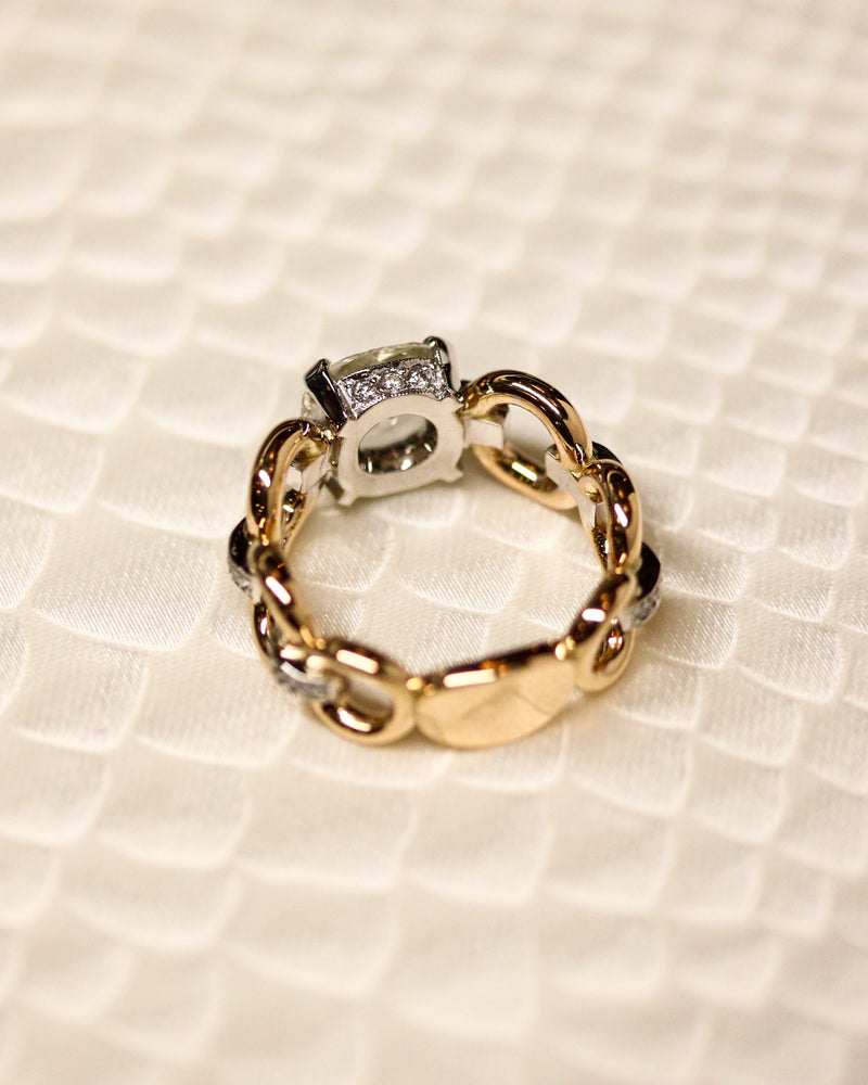 Bague Création Benoît Joaillier Solitaire "Mailles et Godrons" Diamants