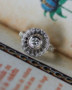 Bague Création Benoit Joaillier "Soleil" Diamant 0.40 ct taille brillant