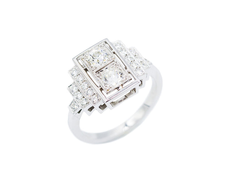 Bague Création Benoit Joaillier "Escaliers et Deux Diamants"
