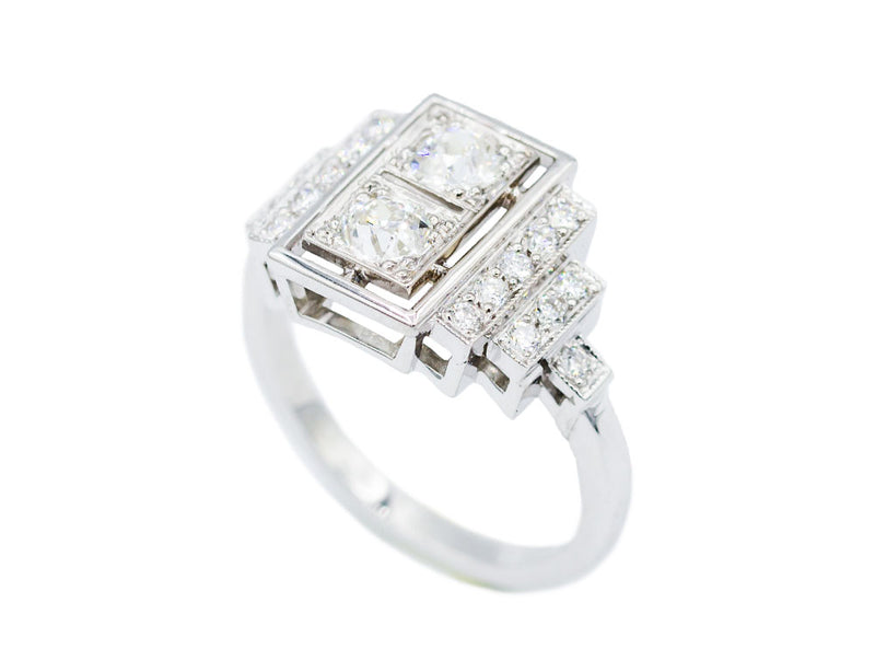 Bague Création Benoit Joaillier "Escaliers et Deux Diamants"