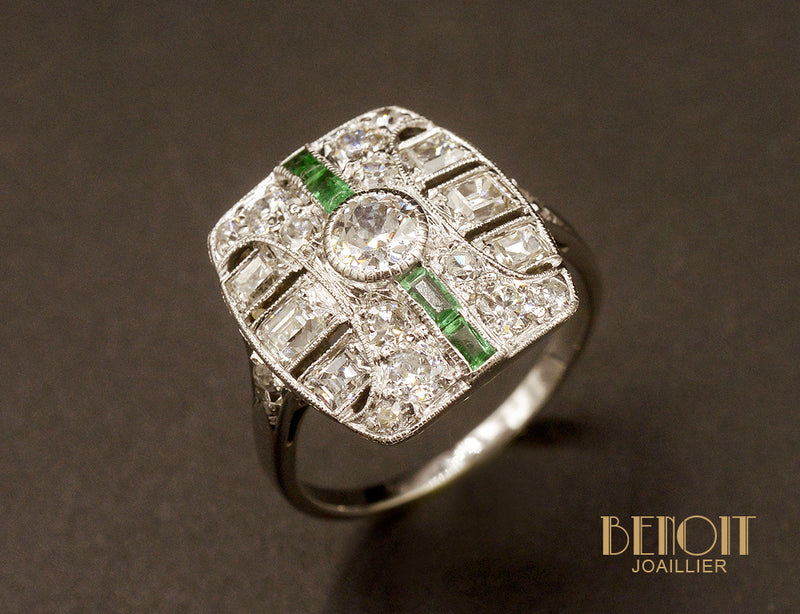 Bague Art Déco Diamants et Emeraudes