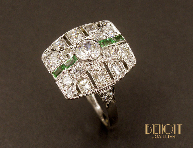 Bague Art Déco Diamants et Emeraudes