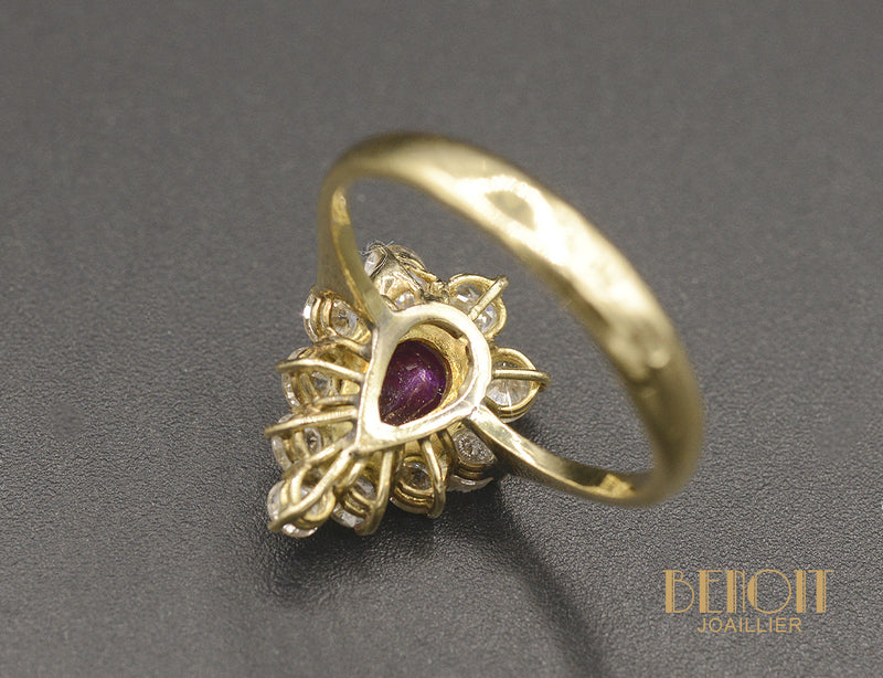 Bague Pompadour Rubis Poire et Diamants