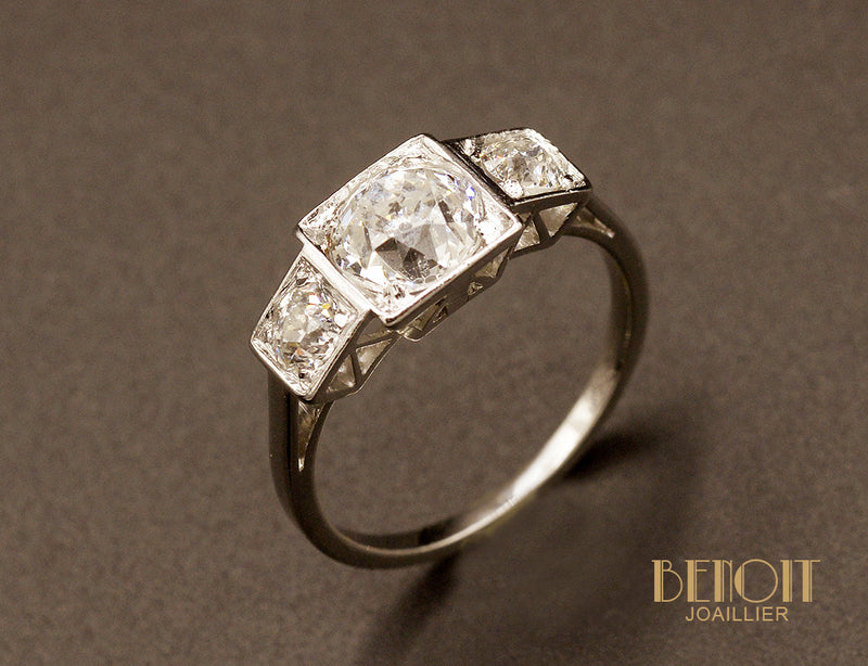 Bague Platine Trilogie Diamants Art Déco