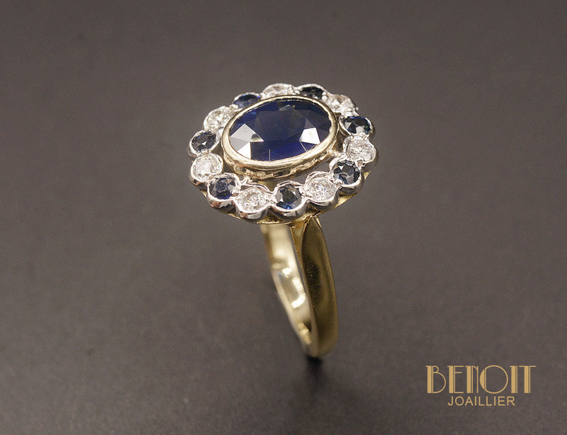 Bague pompadour saphir entourage alterné