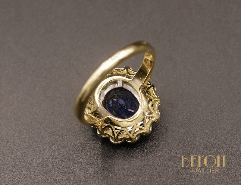 Bague pompadour saphir entourage alterné