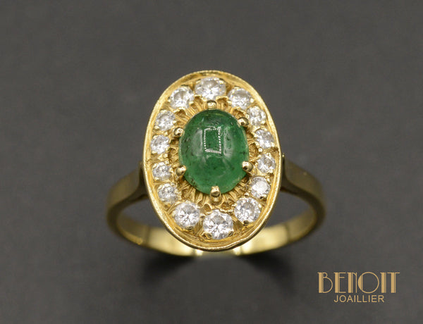 Bague Emeraude Cabochon et Diamants