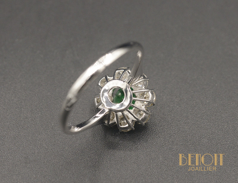 Bague Marguerite Emeraude Entourage Diamants